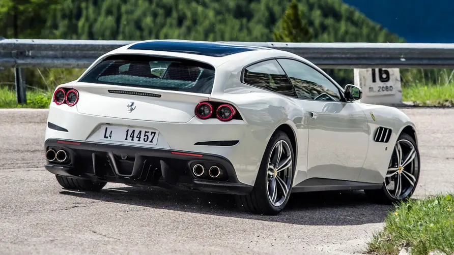 Parte Trasera Ferrari GTC4 Lusso Blanco