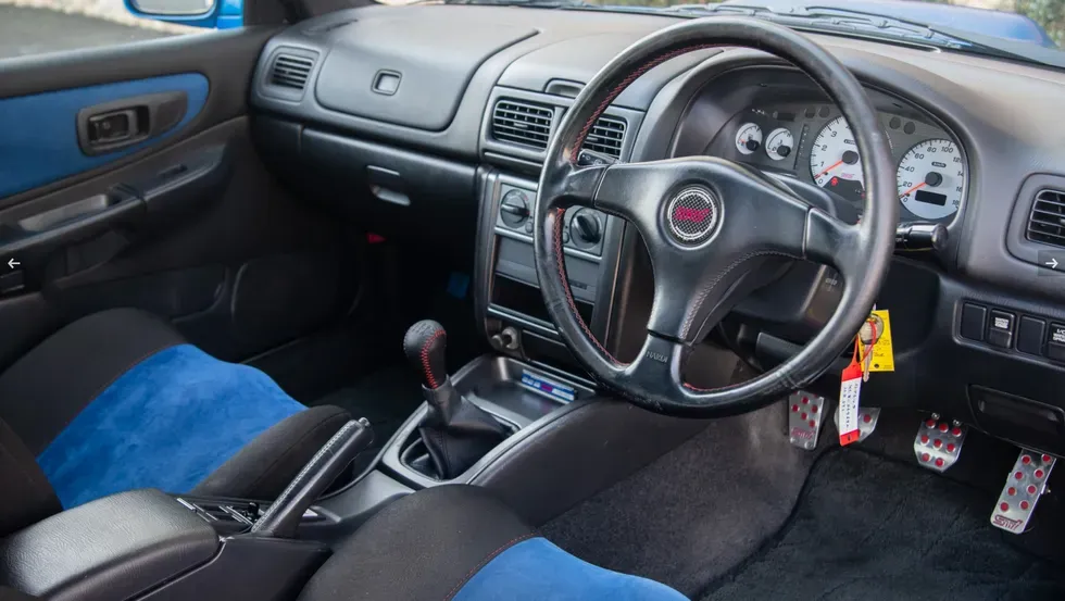 Interior Subaru Impreza 22B