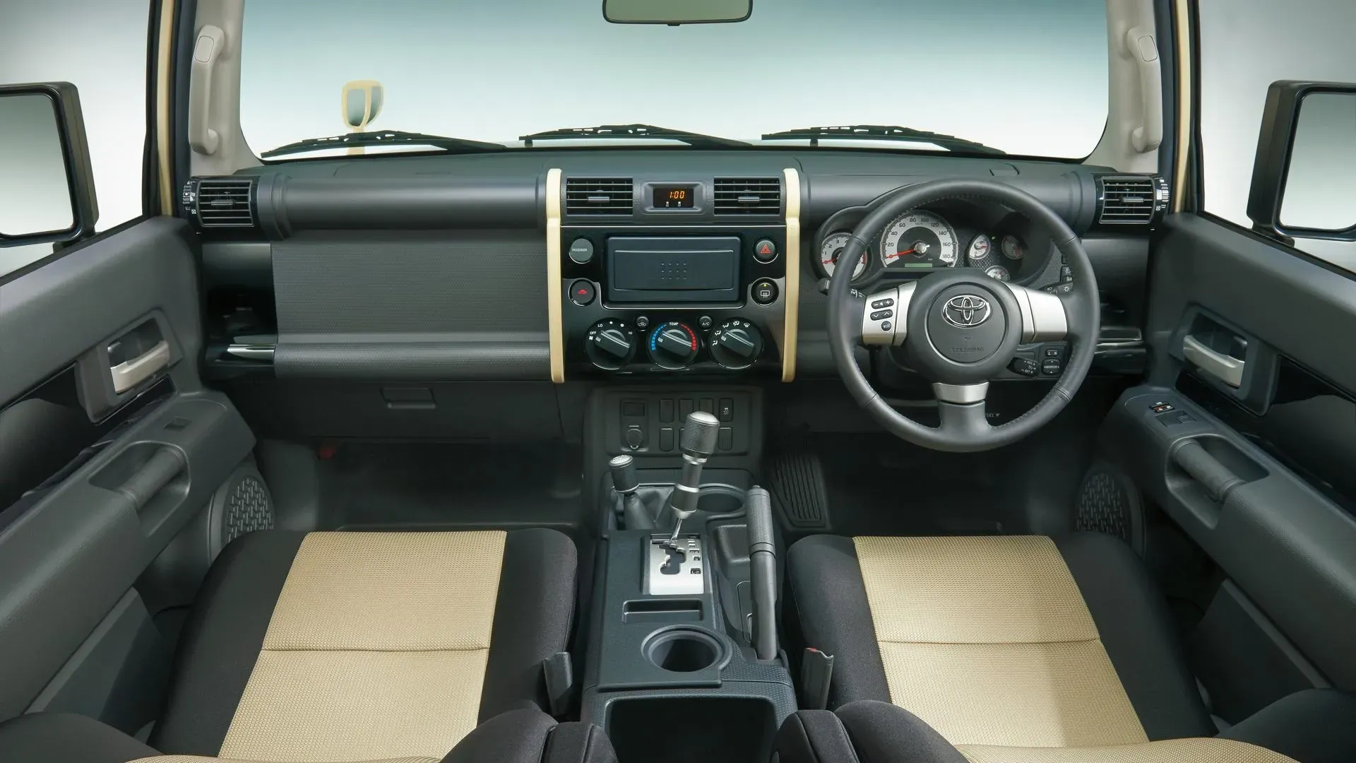 Interior Toyota FJ Cruiser 2010