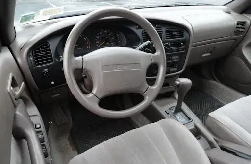 Interior Toyota Camry 1996