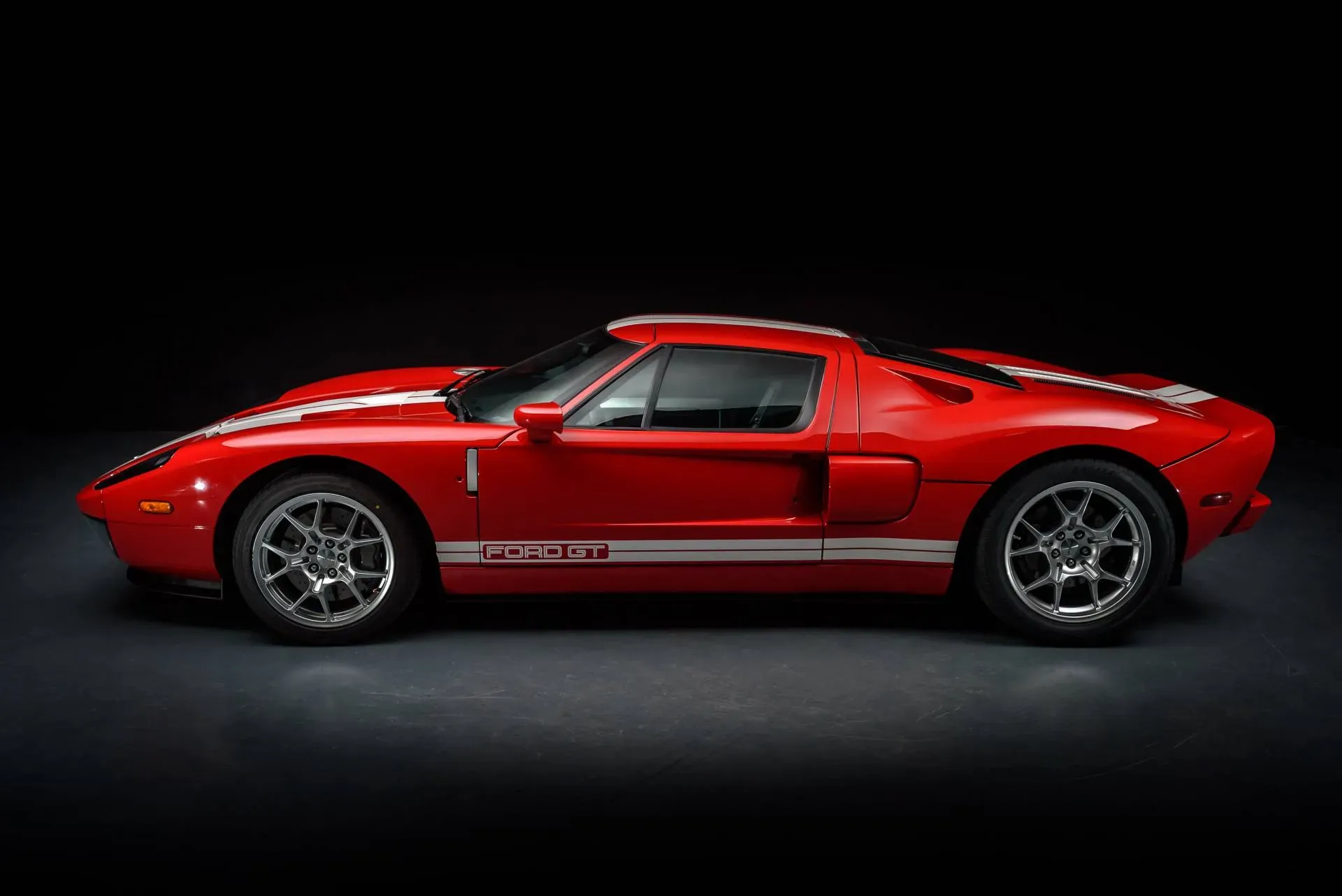 Lateral Ford GT 2005 Rojo