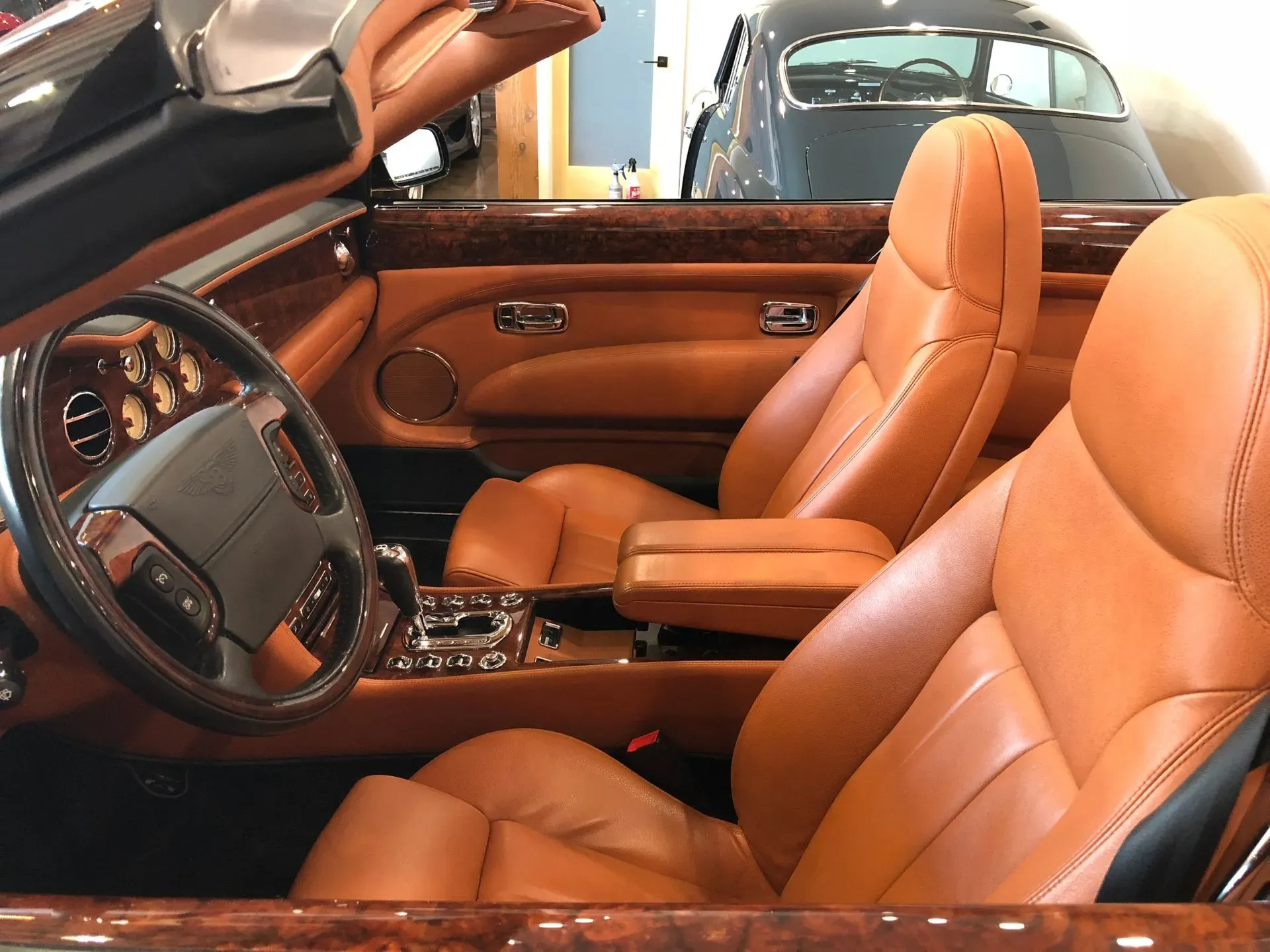 Interior Bentley Azure 2007