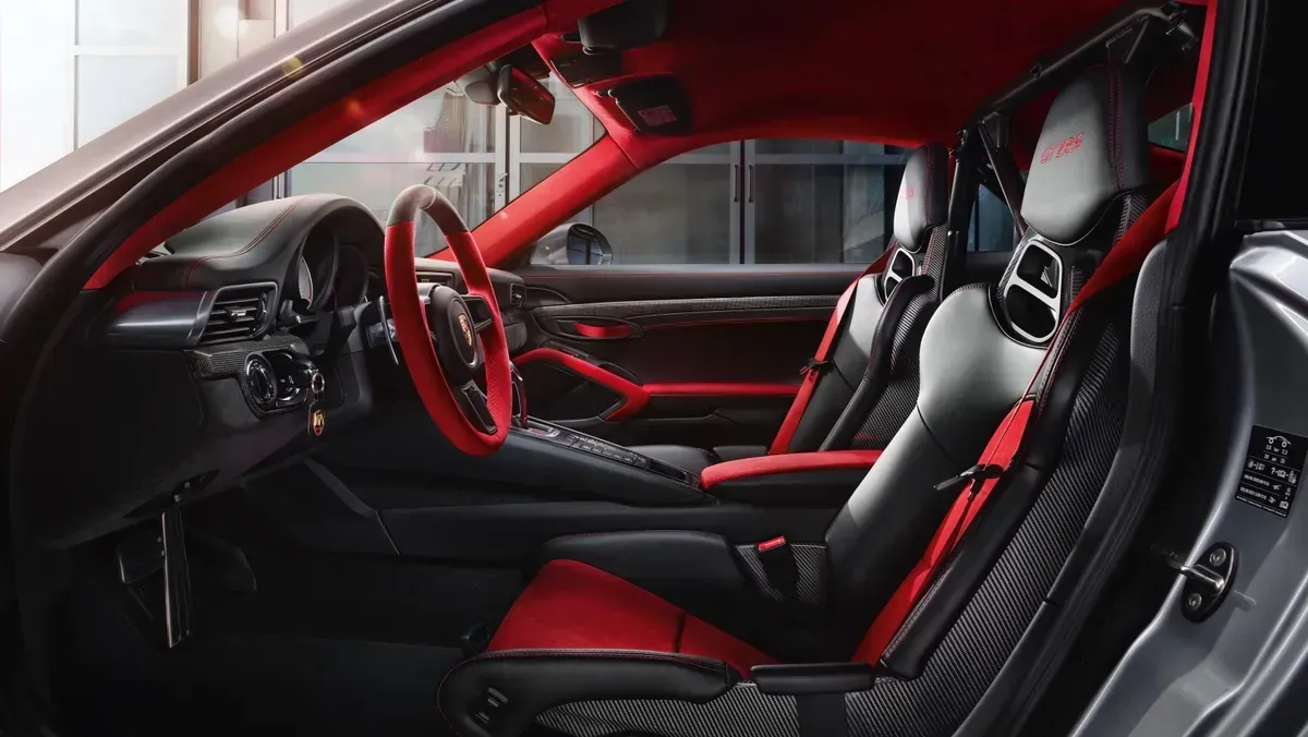 Interior Porsche 911 GT2 RS 2018