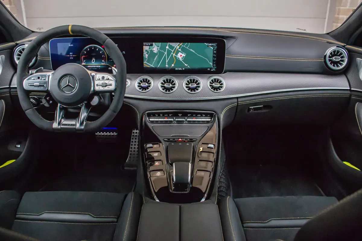 Interior Mercedes-AMG GT 4-Door 2023