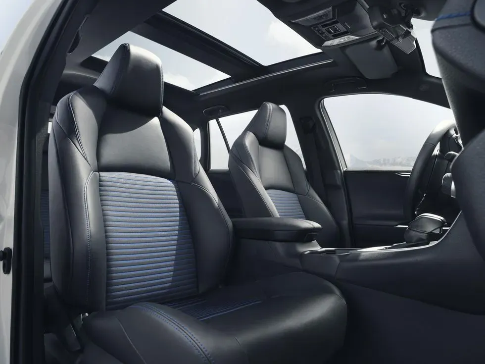 Interior Asientos Toyota RAV4 2019