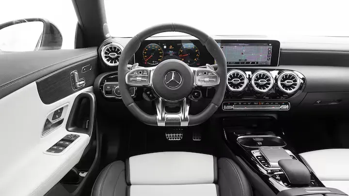 Interior Mercedes-Benz CLA 2020