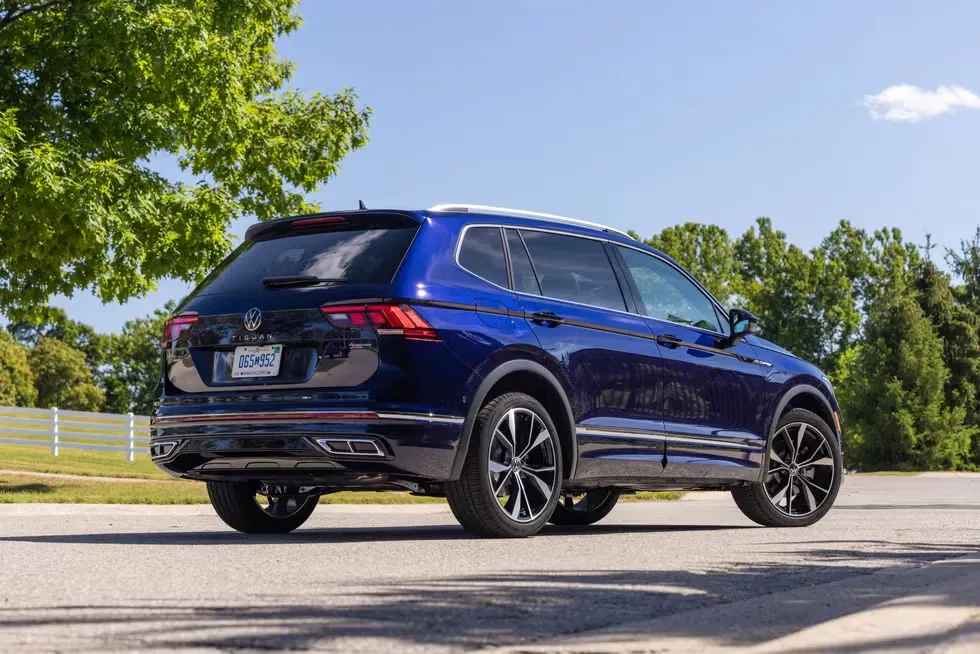 Parte Trasera Volkswagen Tiguan 2023 Azul