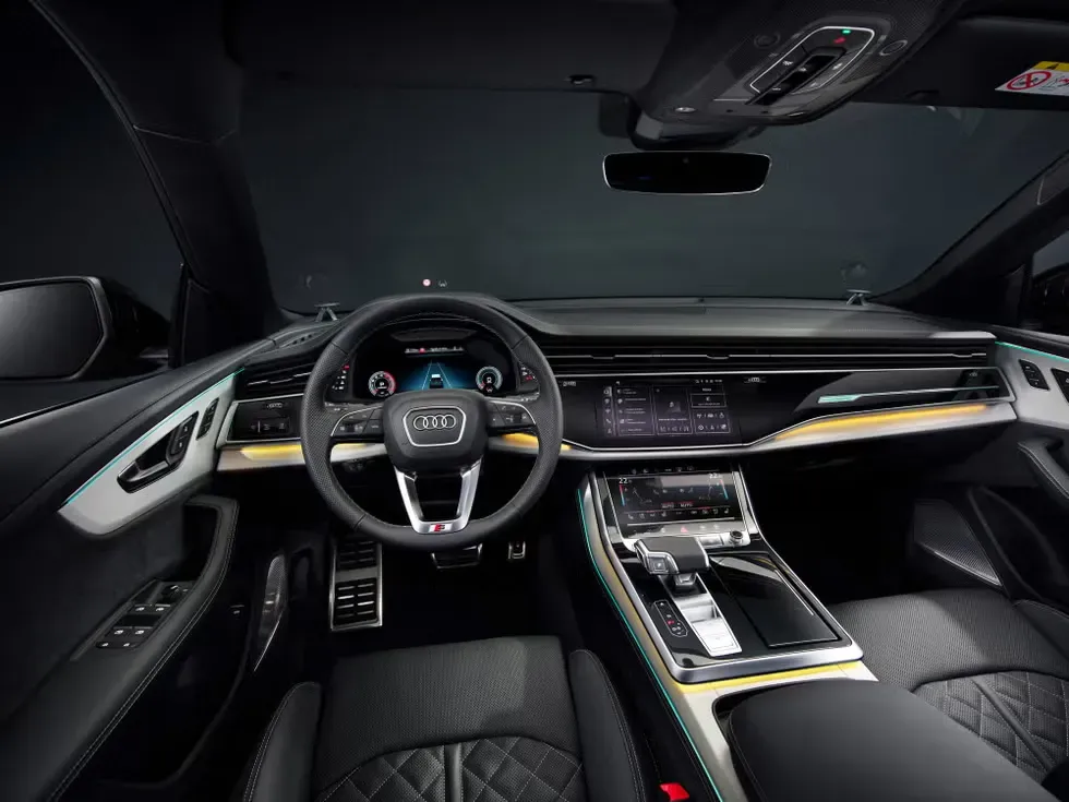 Interior Audi Q8