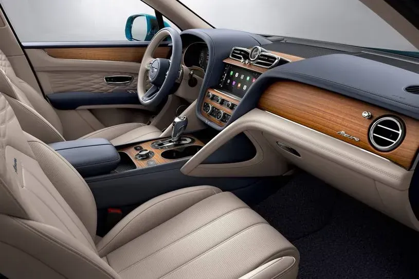 Interior Bentley Bentayga 2024