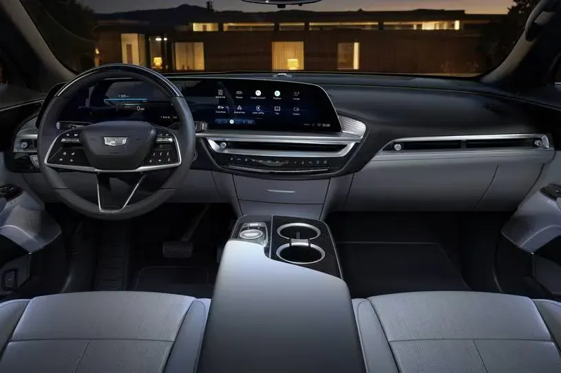 Interior Cadillac Lyric 2024