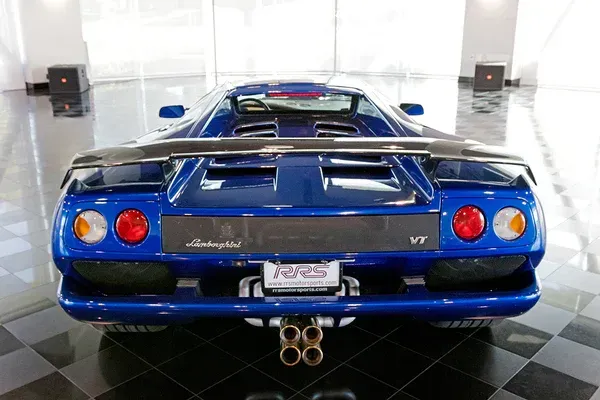 Parte Trasera Lamborghini Diablo 6.0 Azul