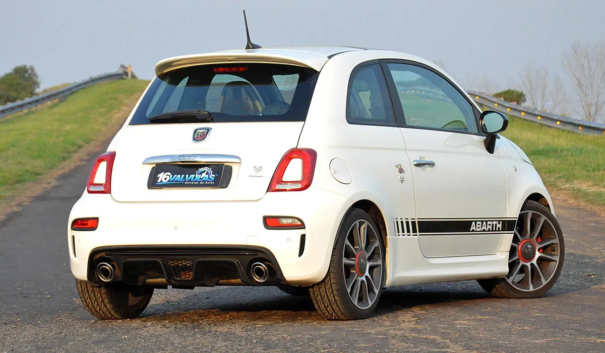 Parte Trasera Fiat 500 Abarth Blanco