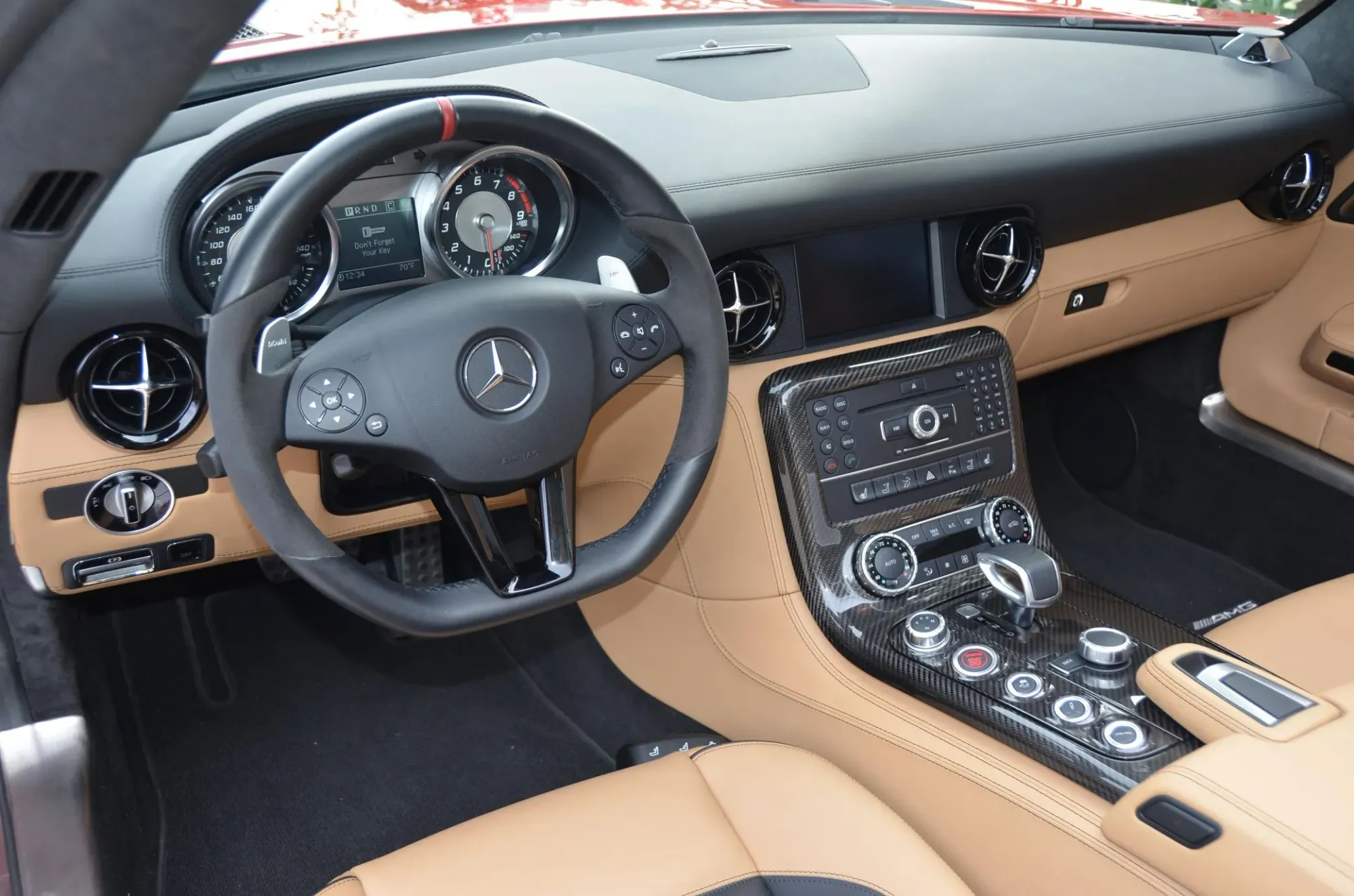 Interior Mercedes-Benz SLS AMG GT Roadster