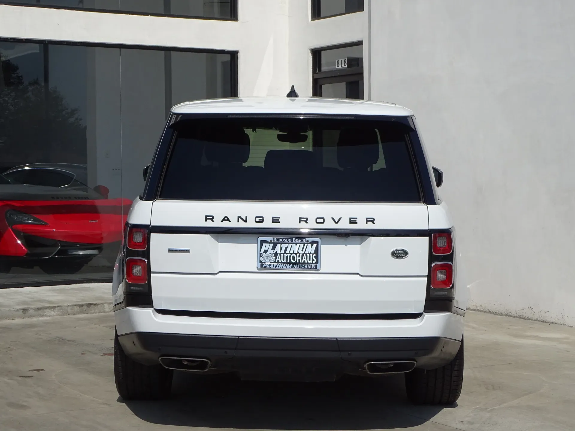 Parte Trasera Range Rover 2018 Supercharged LWB Blanco