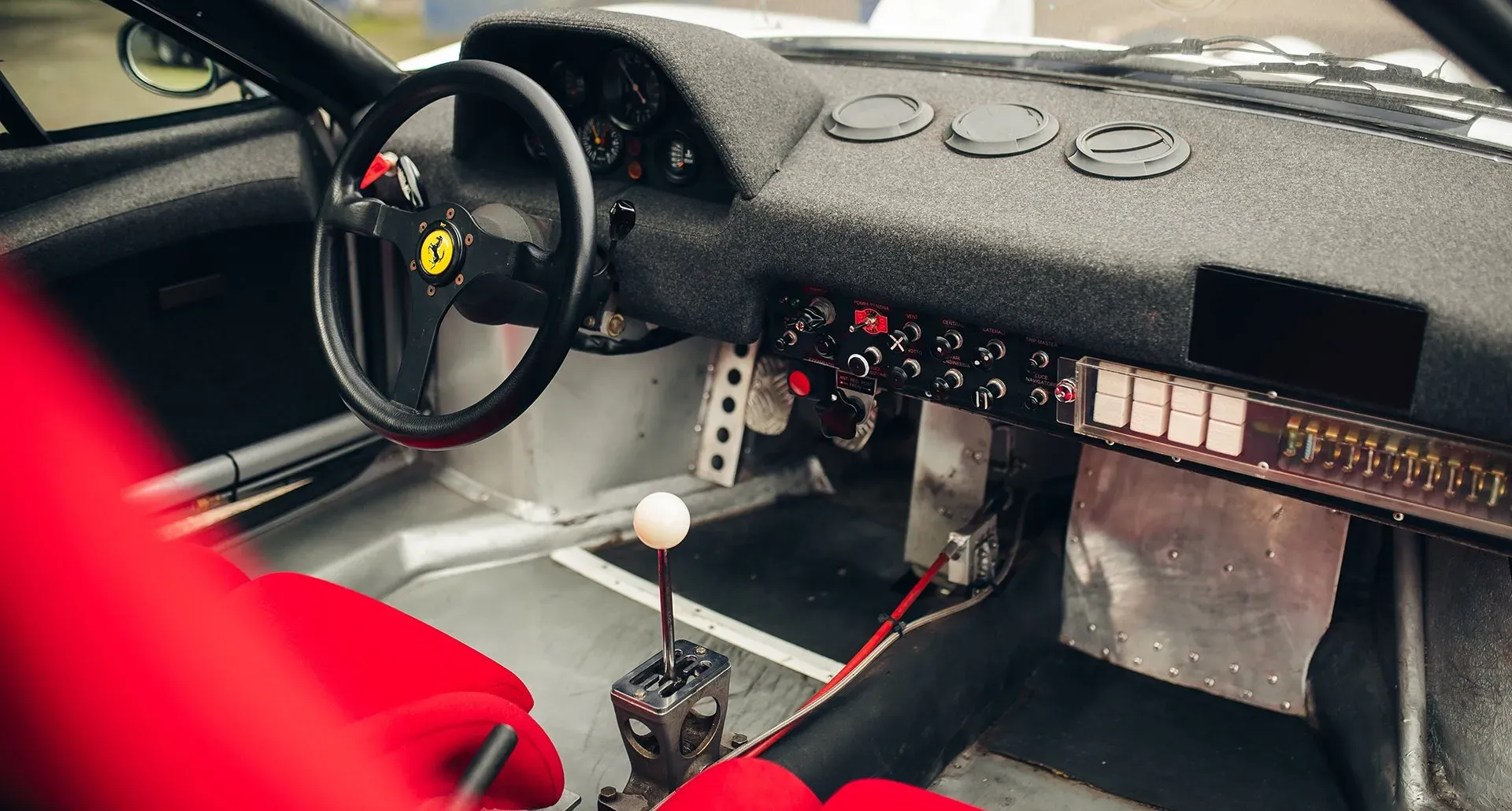 Interior Ferrari 308 Group B