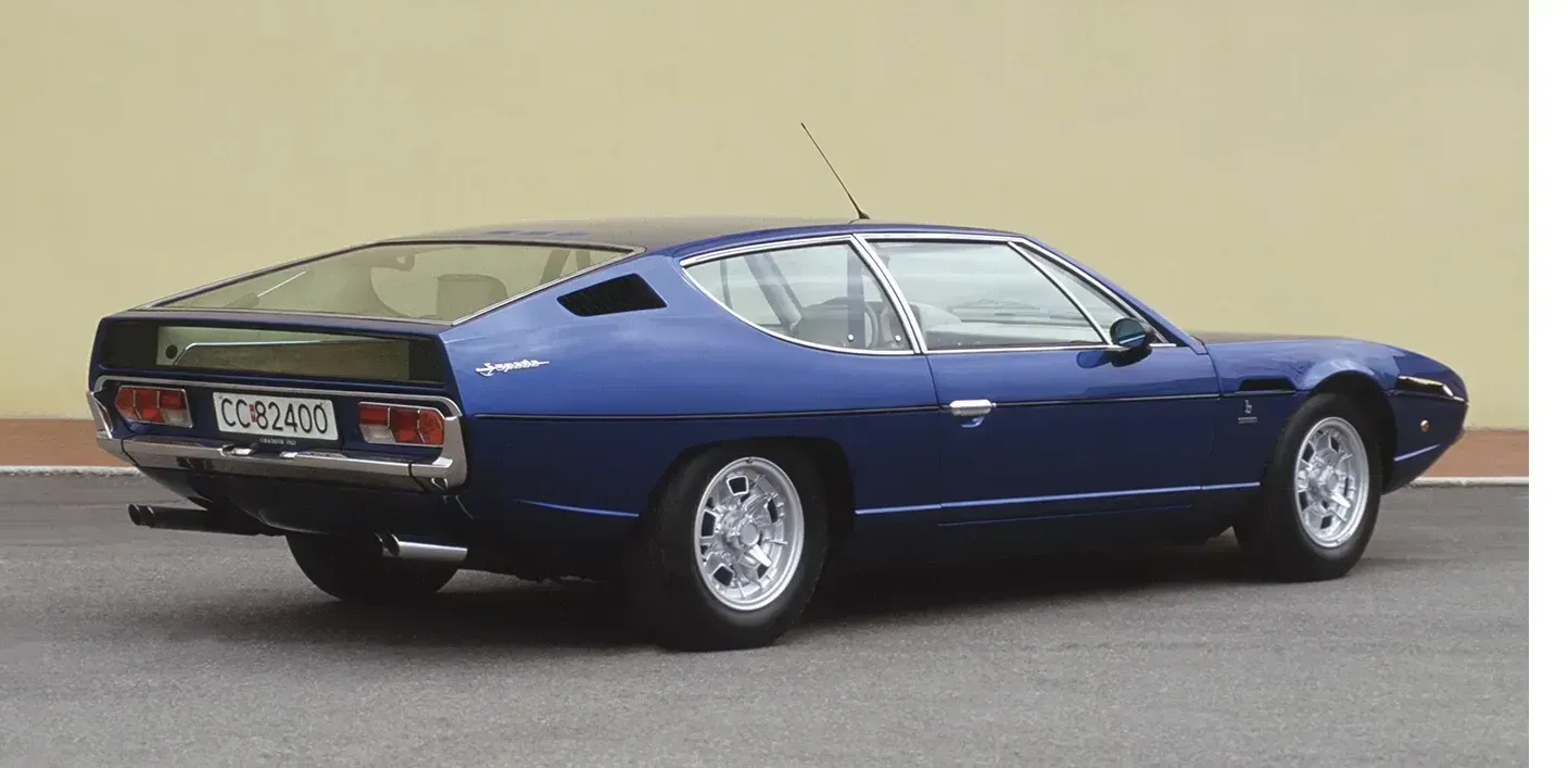 Parte Trasera Lamborghini Espada Azul