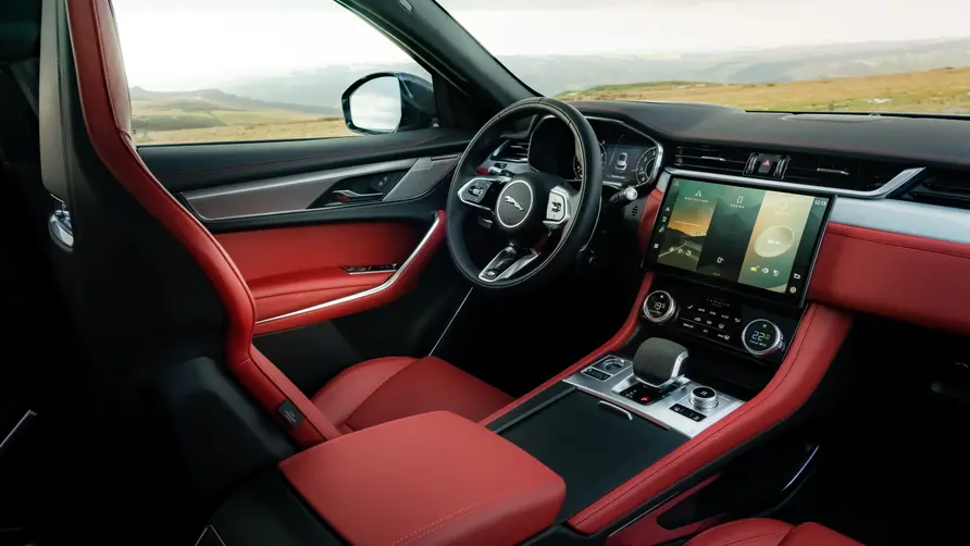 Interior Jaguar F-Pace TDV6 2023