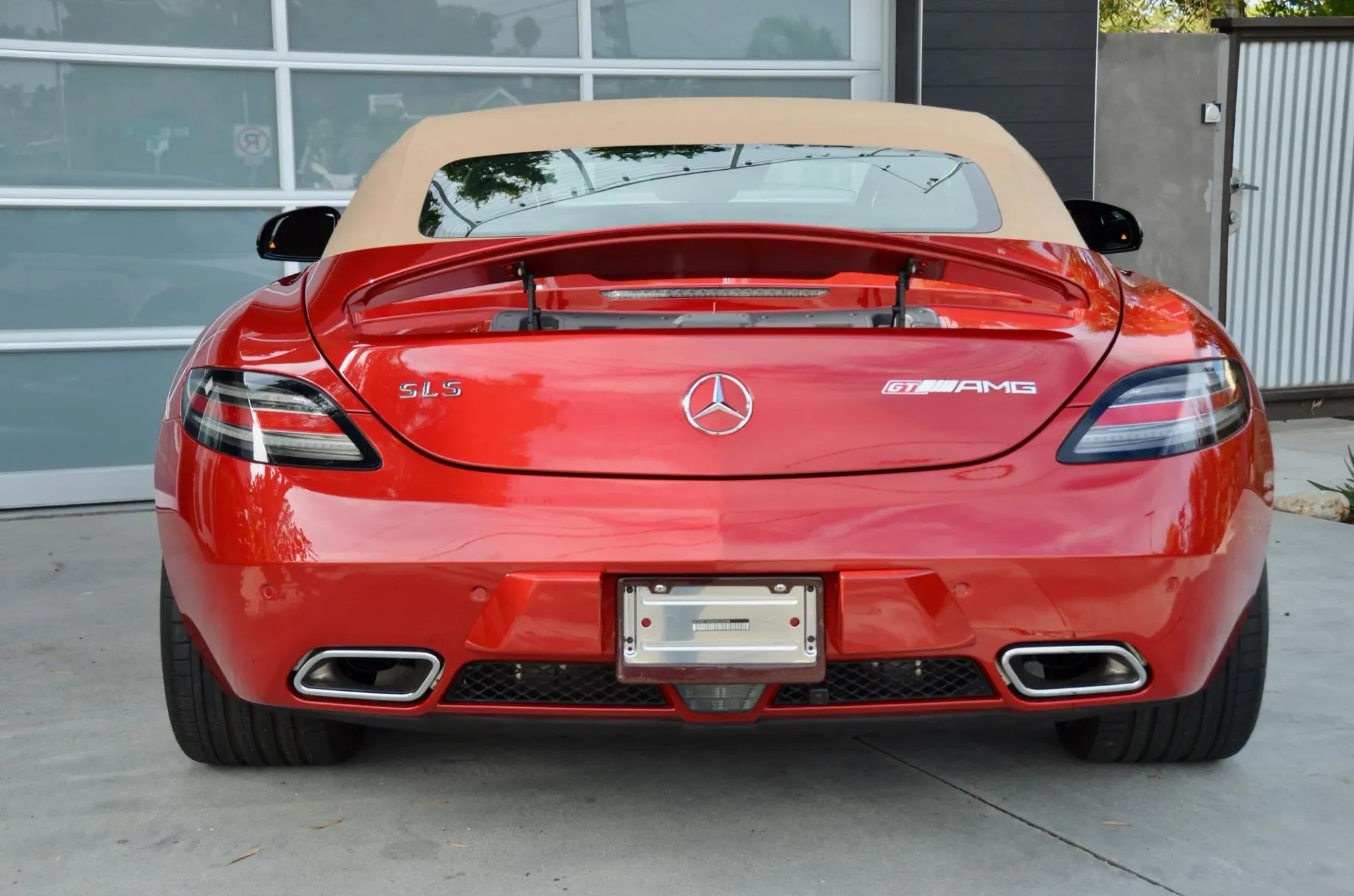 Parte Trasera Mercedes-Benz SLS AMG GT Roadster Rojo