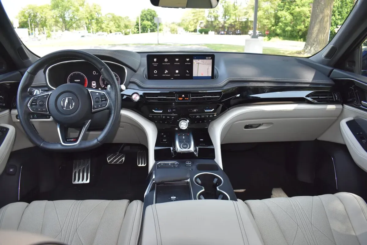 Interior De Un Vehículo Vehículo Acura MDX 2024