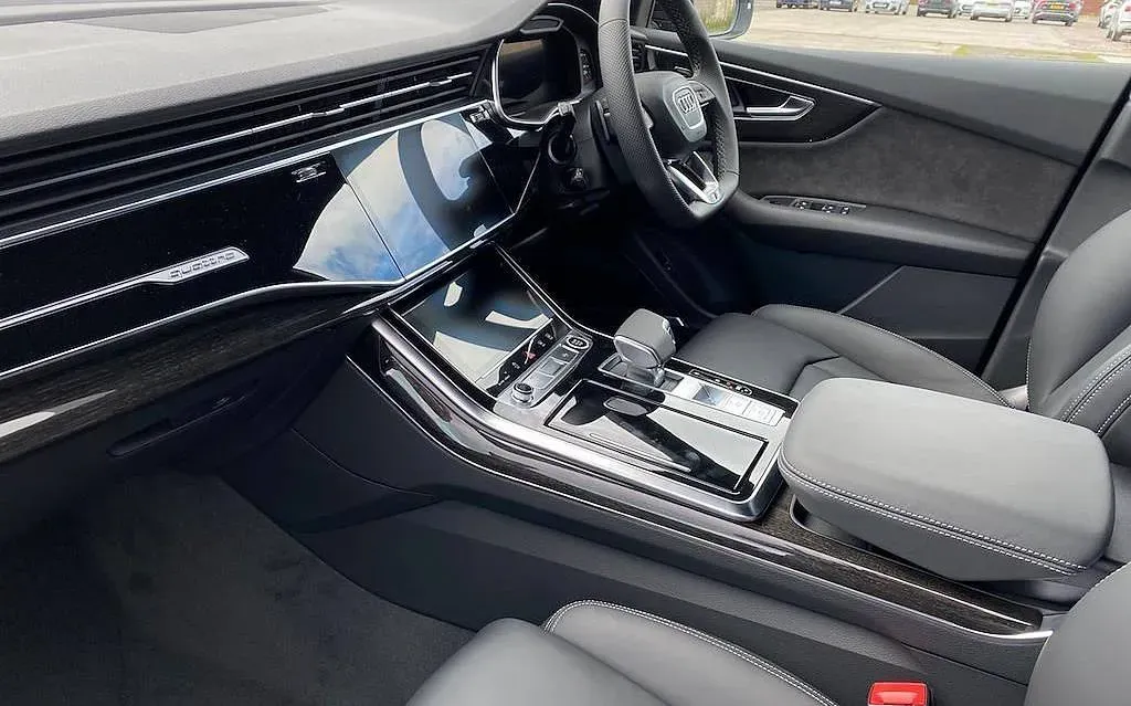 Interior Audi Q8 TDI 2023