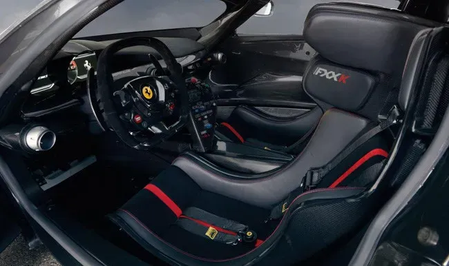 Interior Ferrari FXX-K