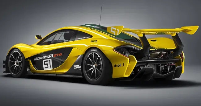 Lateral McLaren P1 GTR Amarillo