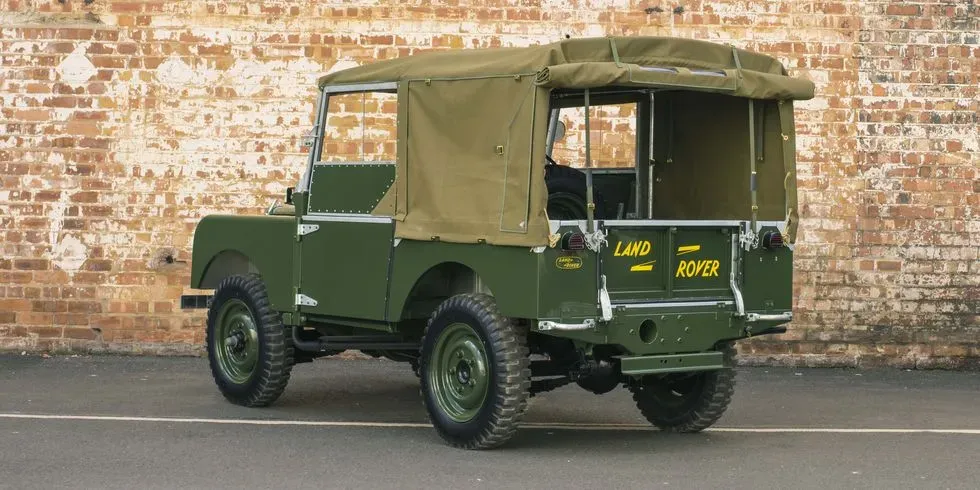 Parte Trasera Land Rover Defender 1948 Verde