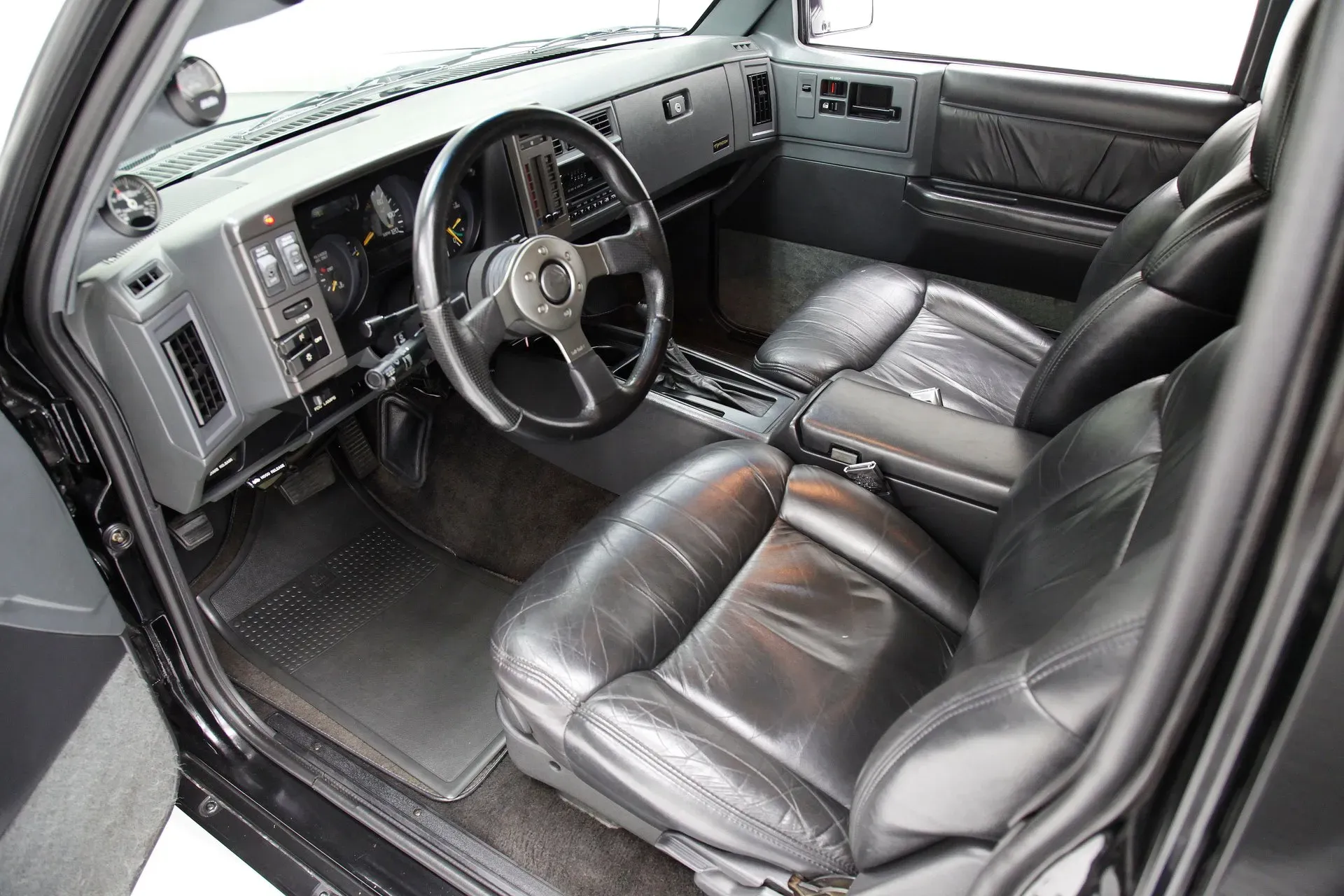 Interior GMC Typhoon 1993