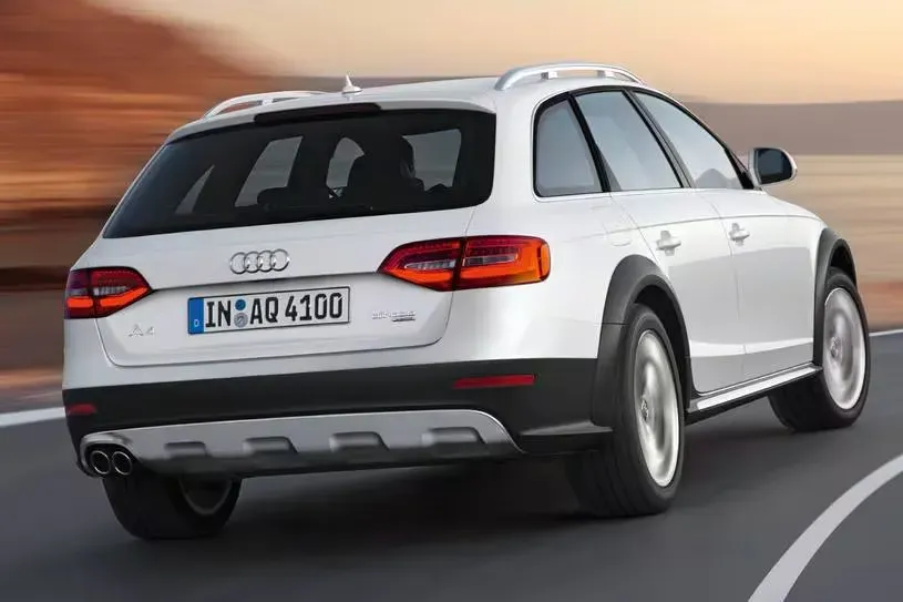 Parte Trasera Audi Allroad Blanco