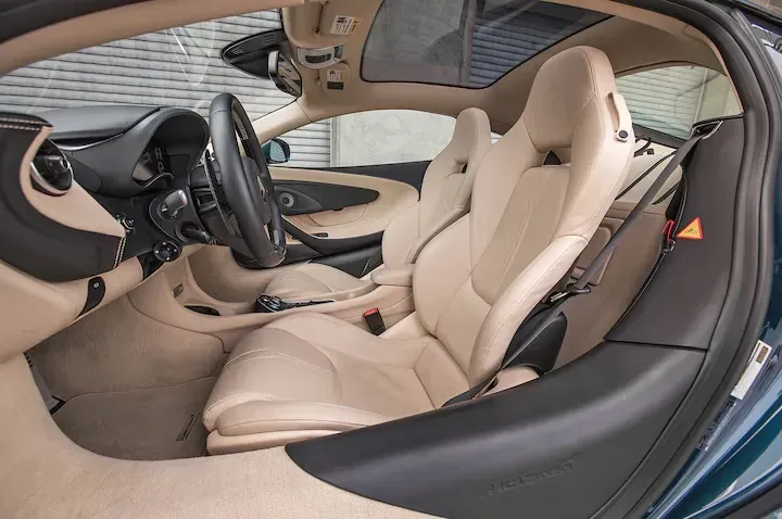 Interior McLaren 570GT