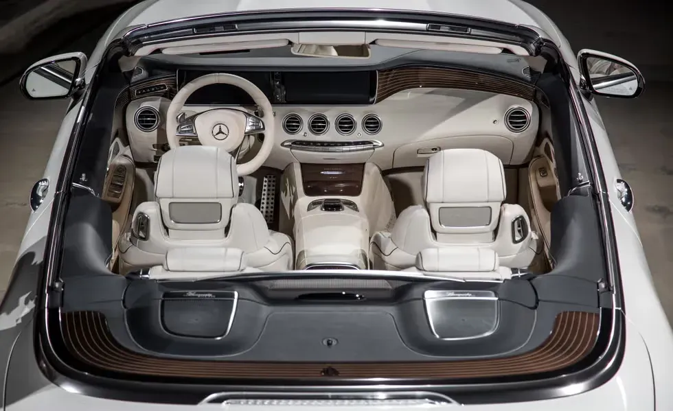 Interior Mercedes-Benz Maybach S650 Cabriolet