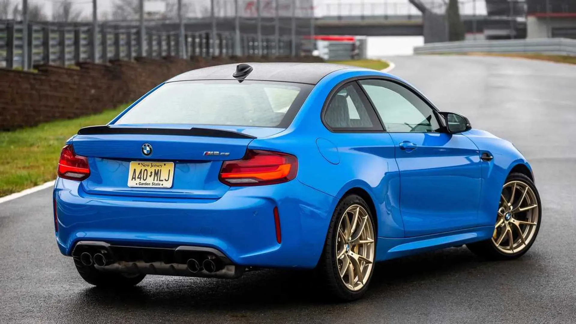 Parte Trasera BMW M2 CS Azul