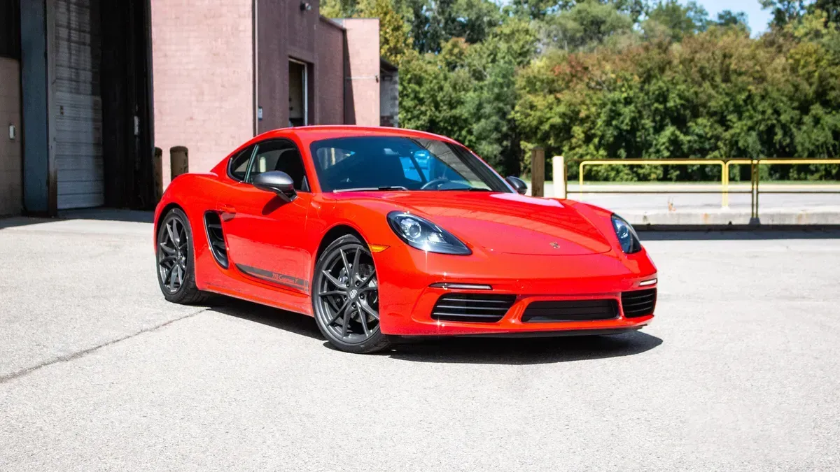 Porsche Cayman T Rojo