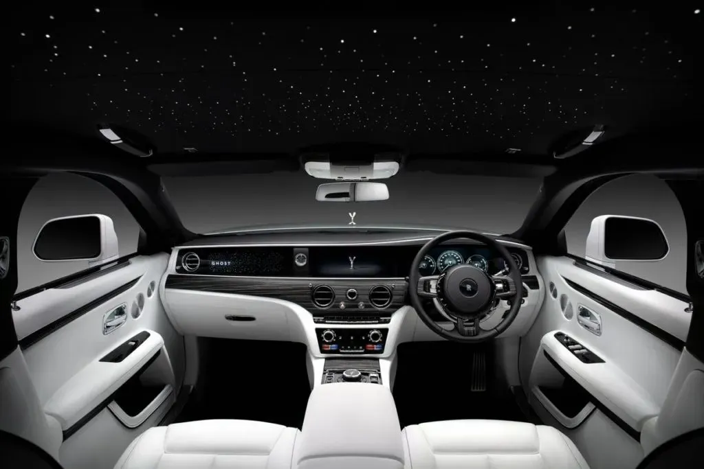 rolls royce phantom 2023 interior