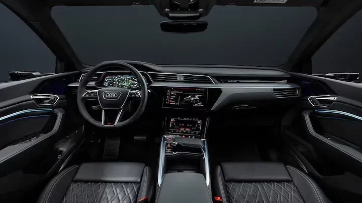 Interior Audi Q8 e-tron 2024