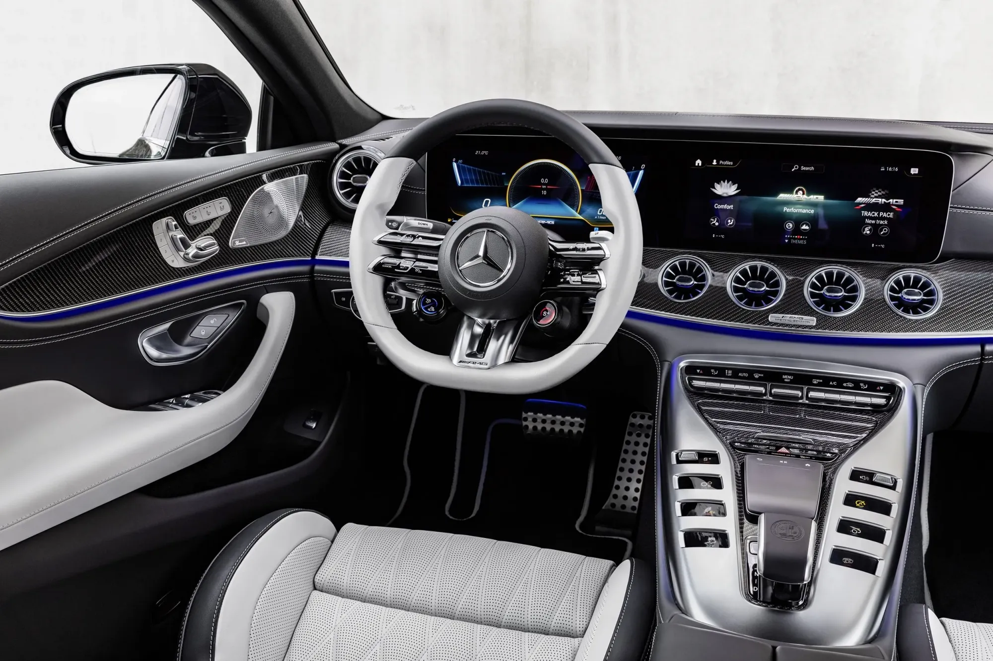 Interior Mercedes-AMG GT 4 Puertas