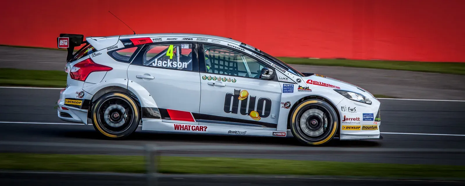 Lateral Honda Civic Type R BTCC en Silverstone 2015