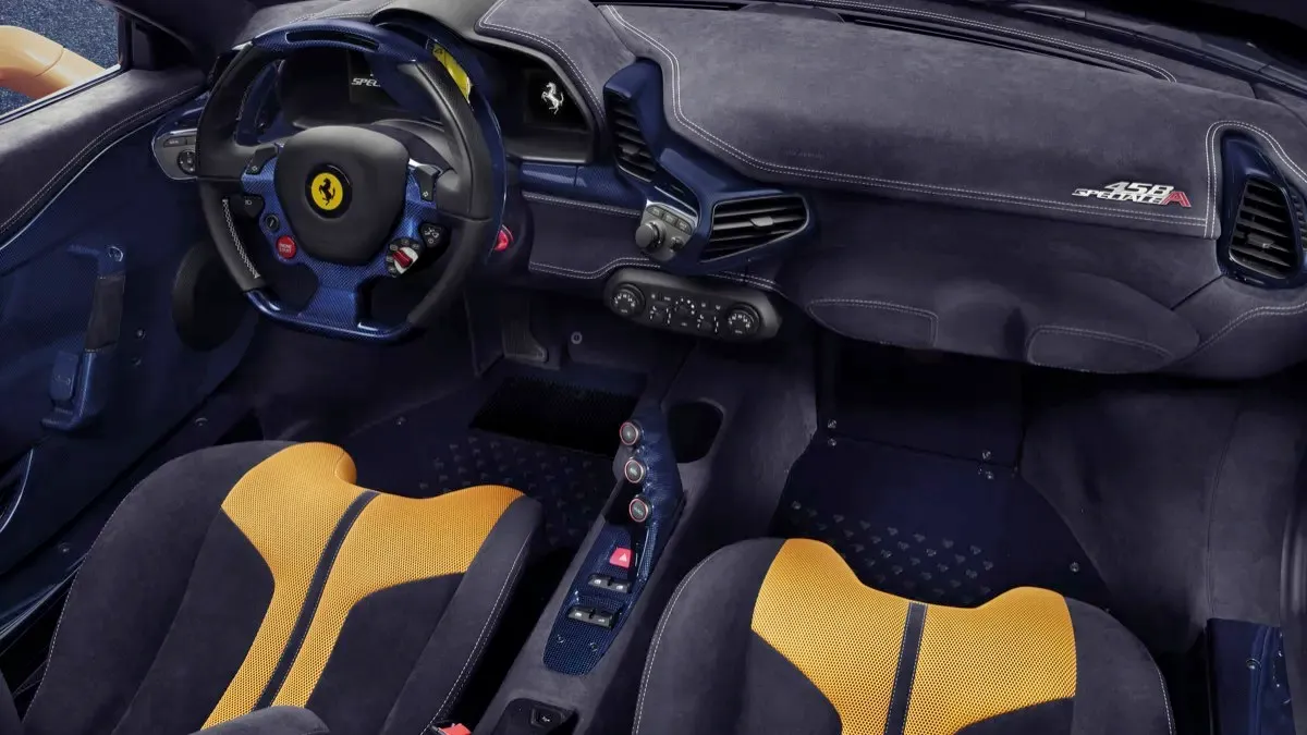 Interior Ferrari 458 Speciale