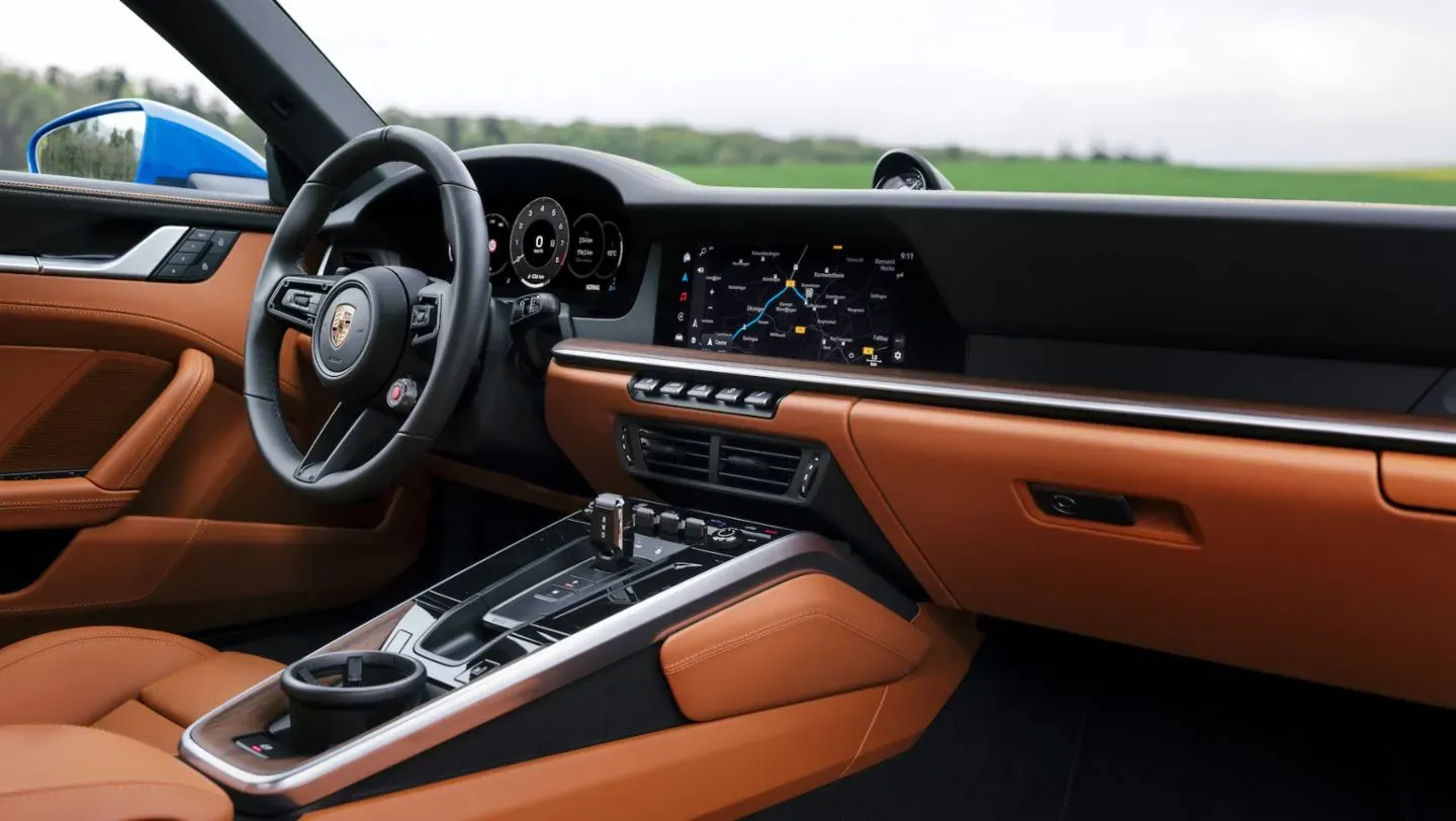 Interior Porsche 911 Carrera GTS 2024