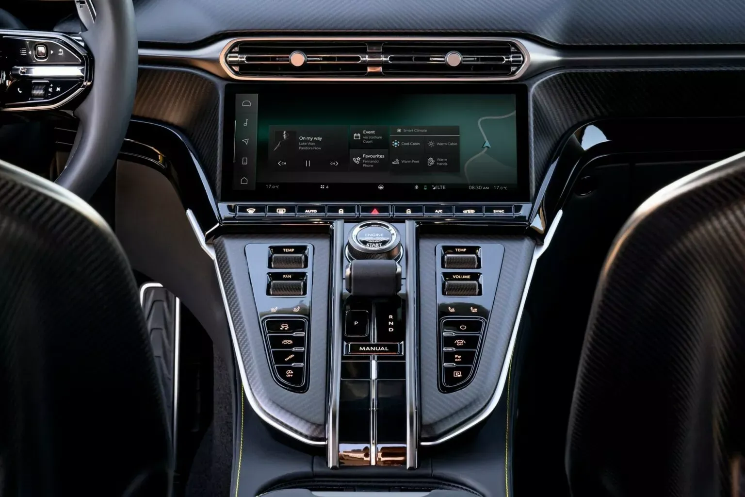 interior Del Aston Martin Vantage