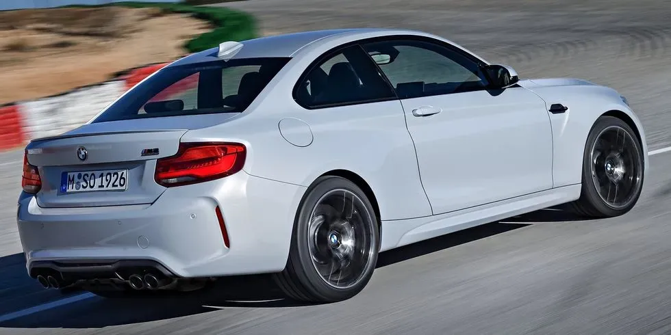 Lateral BMW M2 Competition Blanco