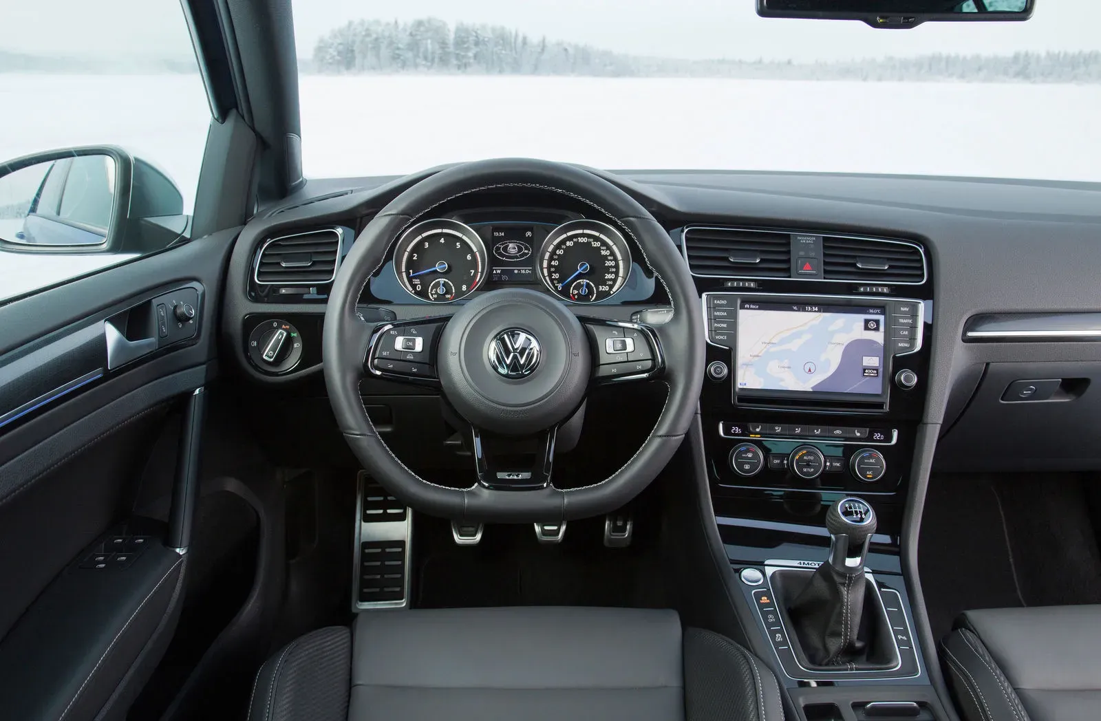 Interior Volkswagen Golf R