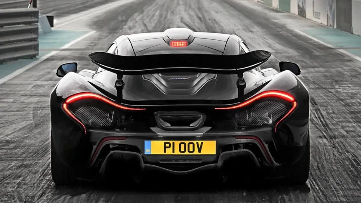 Parte Trasera McLaren P1 Negro