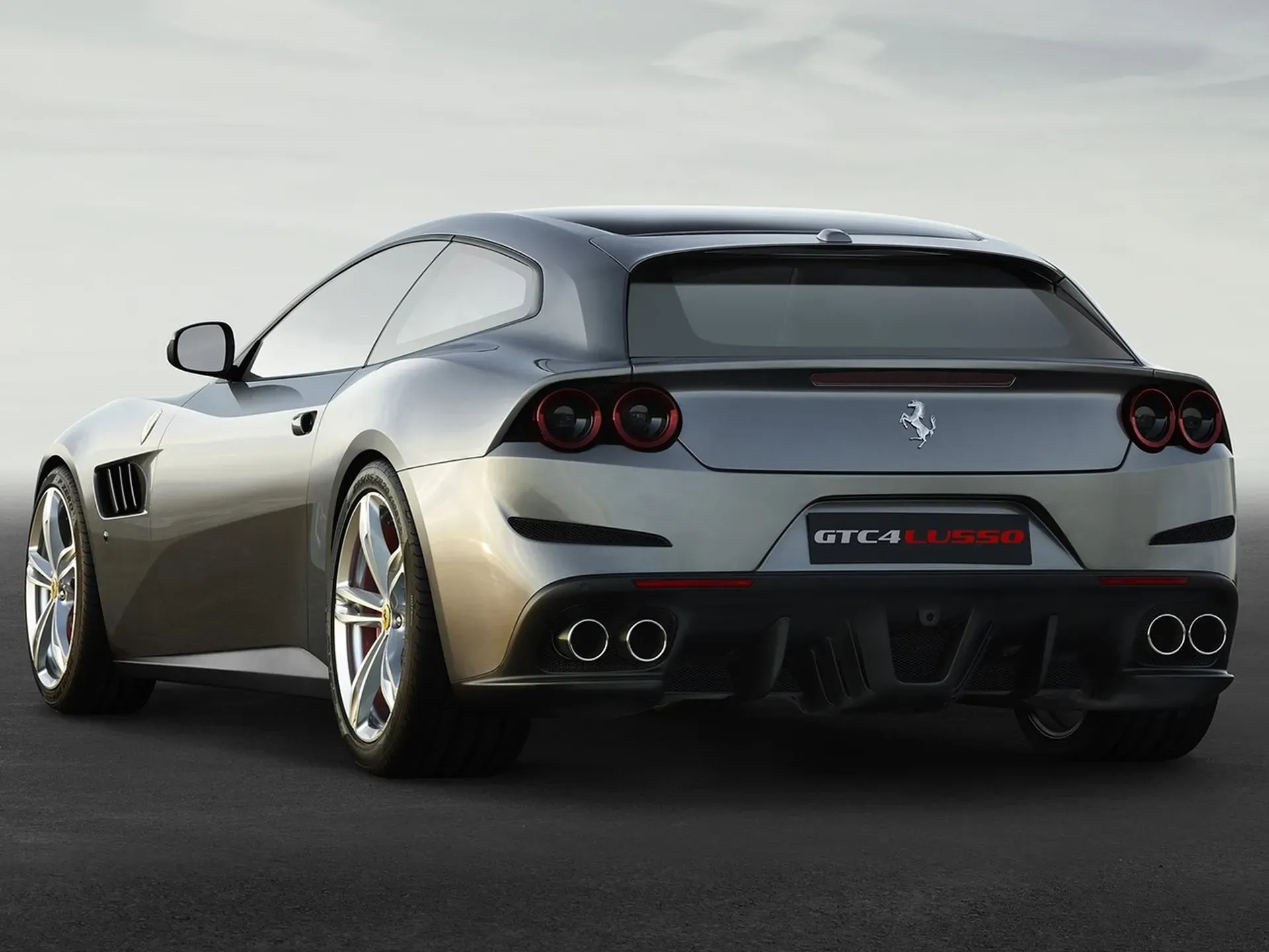 Parte Trasera Ferrari GTC4Lusso Gris