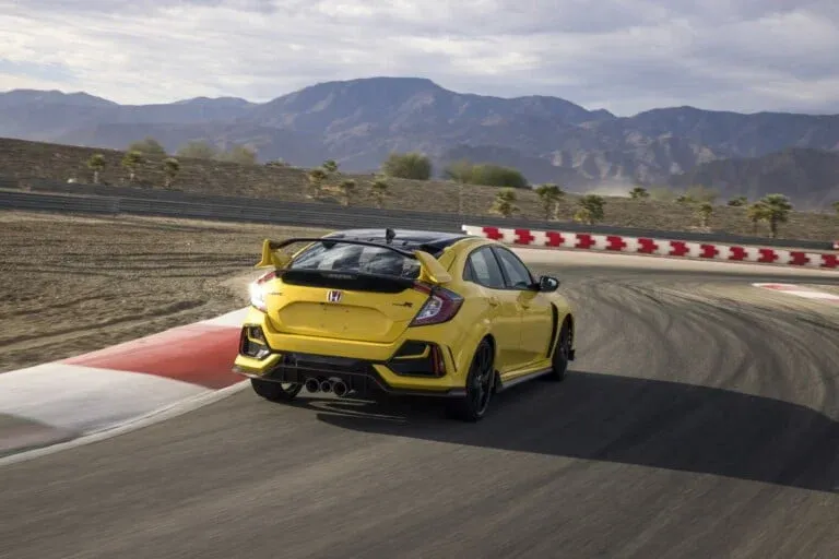 Parte Trasera Honda Civic Type R 2023 Amarillo