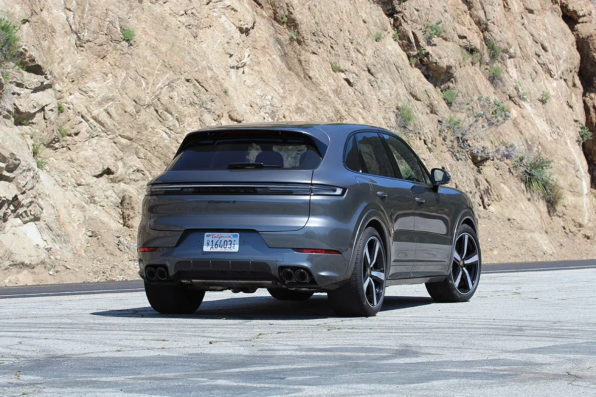 Parte Trasera Porsche Cayenne S 2024 Gris