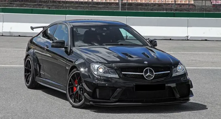 Mercedes C63 AMG Black Series Negro