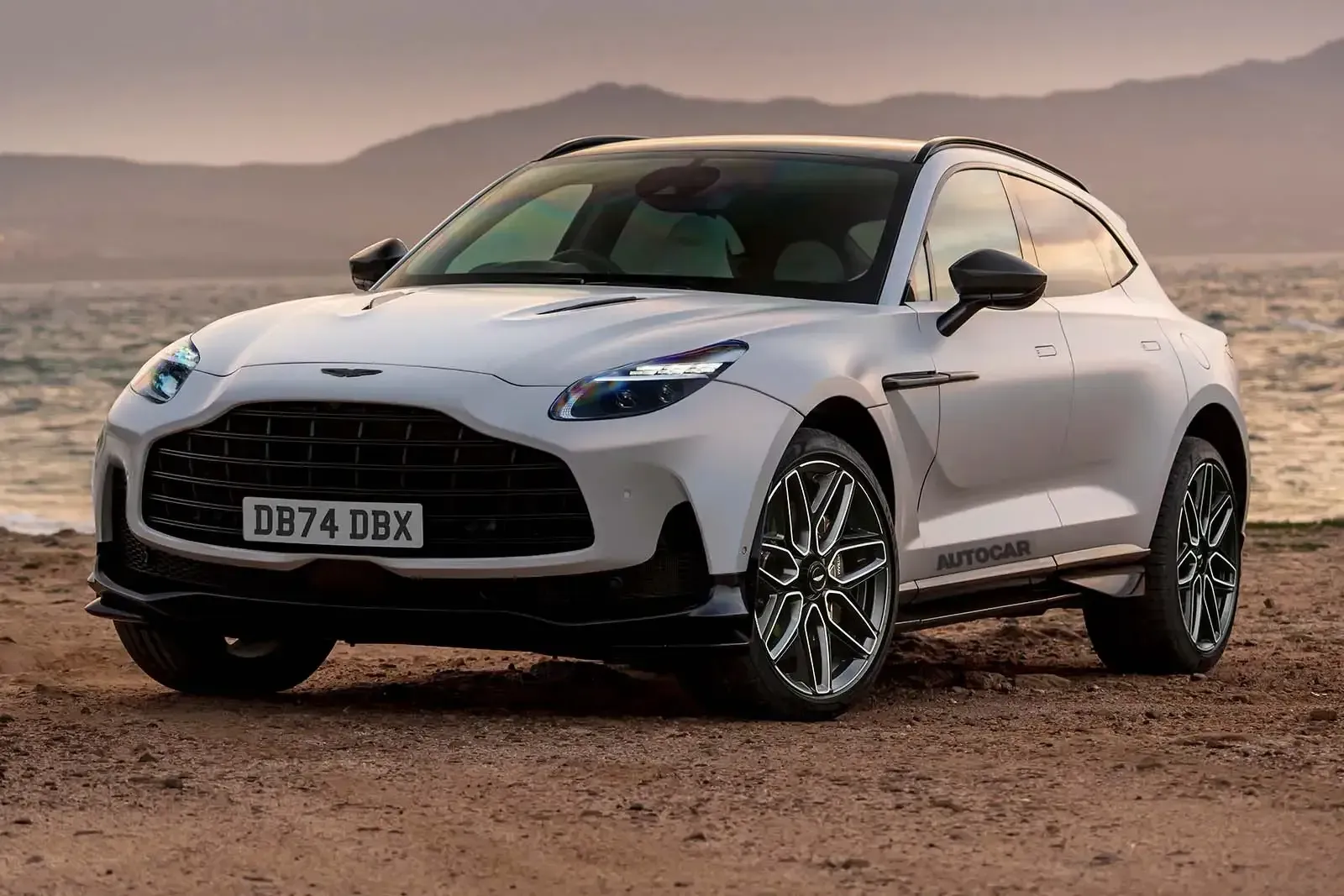 Aston Martin DBX Blanco