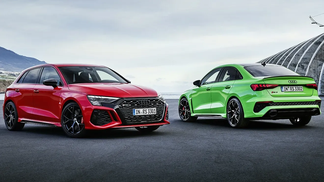 Dos Vehículos Audi RS3 Sportback 2022