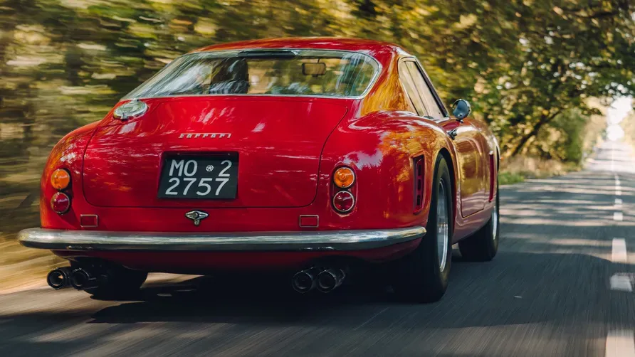 Parte Trasera Ferrari 250 GT SWB Revival Rojo